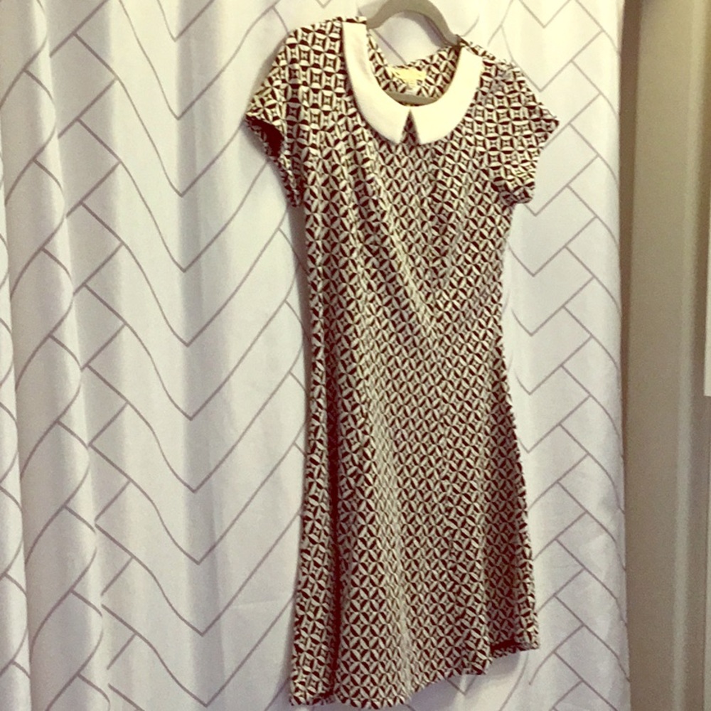 Peter Pan dollar geometric dress